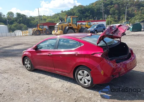 2016 Hyundai Elantra Se z USA, uszkodzony, nr VIN 5NPDH4AE7GH721604